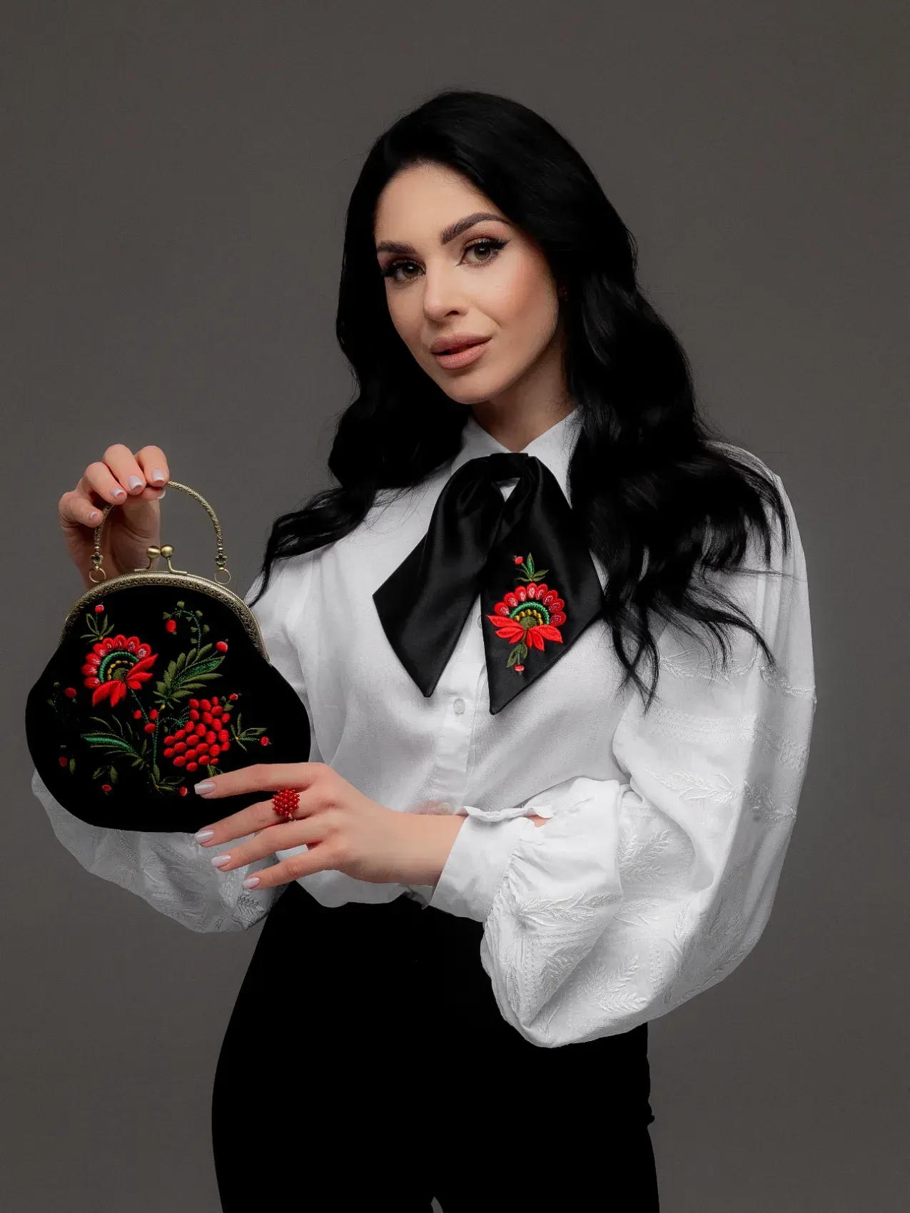 Ensemble Petit sac "Broderie de Petrikivka" + Broche nœud papillon