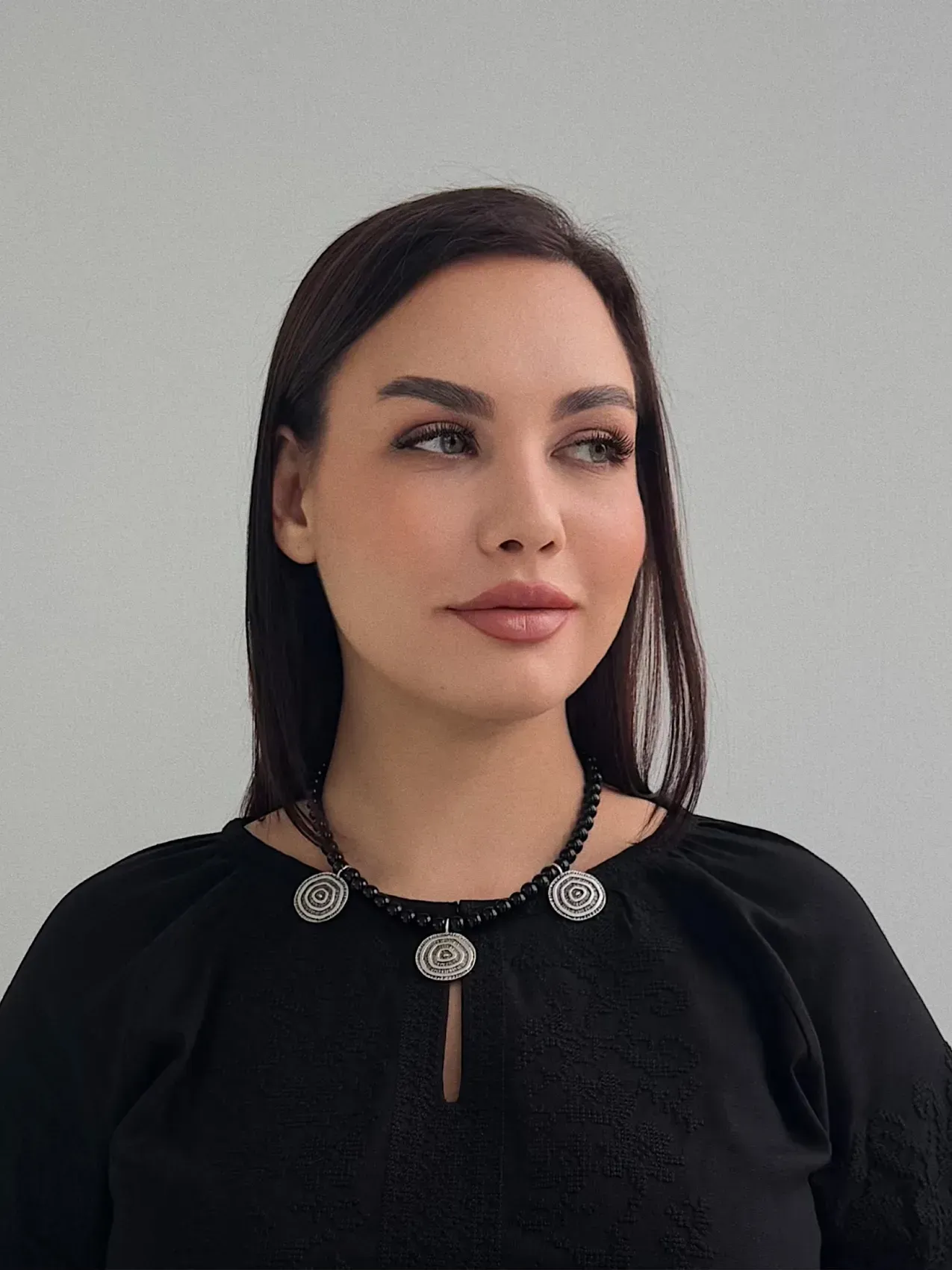 Collier d'agate noire avec perles "Cercle vivant"