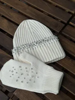 Rękawiczki mleczne z rozrzutem kamieni