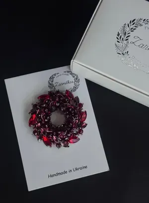 Brooch "Wreath" wine — Photo 9