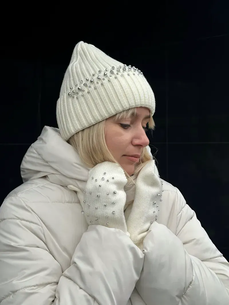 Шапка молочна з розсипом — Шапки та мітенки