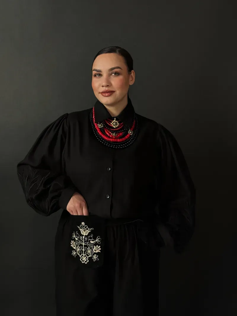 Сумочка-ладунка (кишеня) "Дерево життя", замшева, чорна — Прикраси