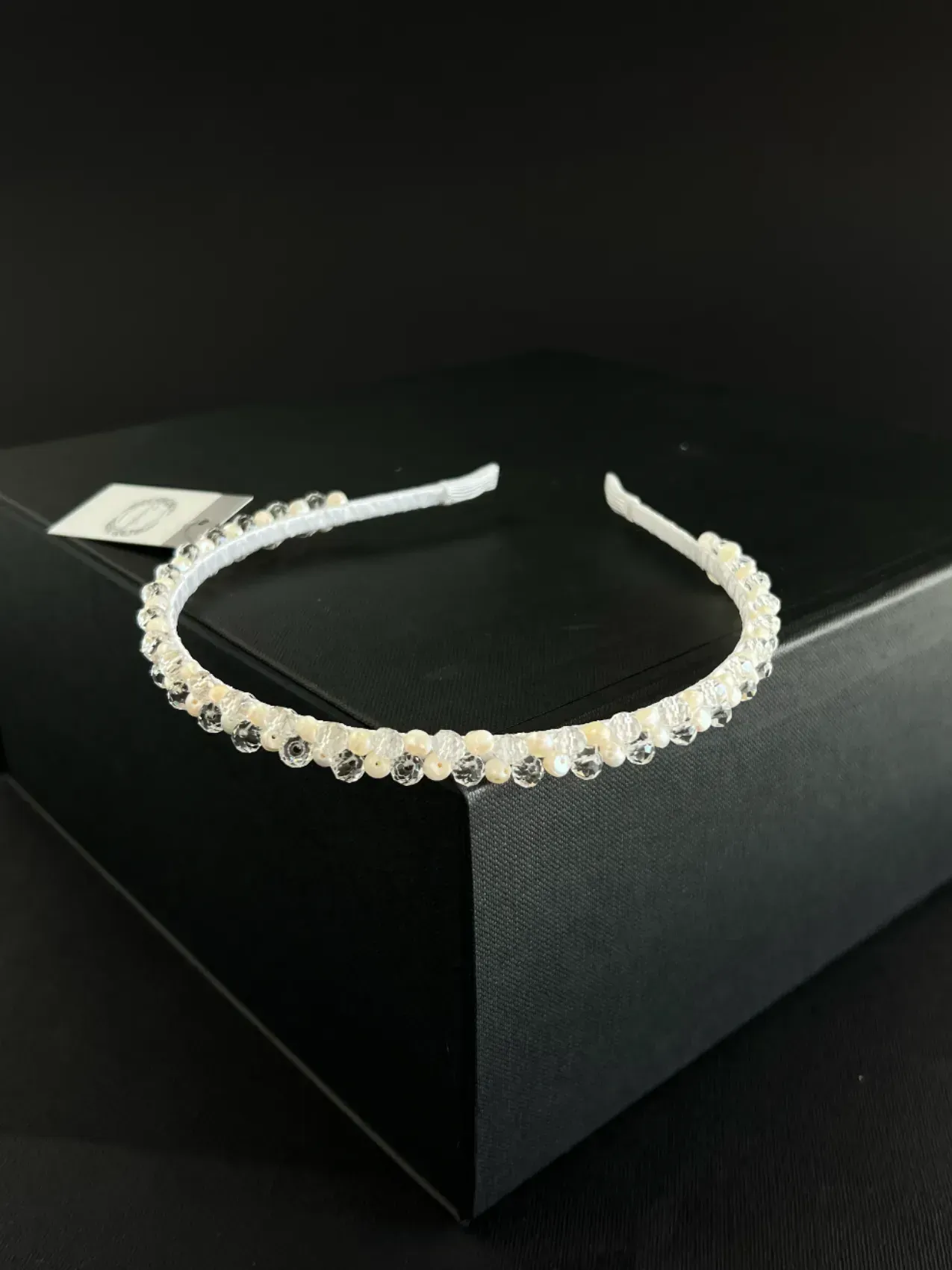 Serre-tête enroulé avec perles naturelles et cristal