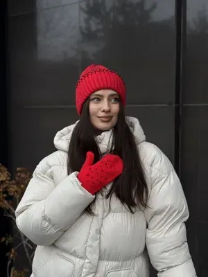Ensemble bonnet + gants avec pierres éparpillées, rouge