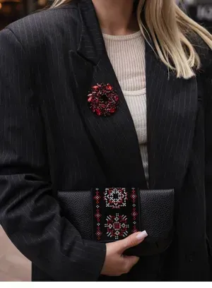 Mini-pochette en cuir "Foi. Espoir. Amour"