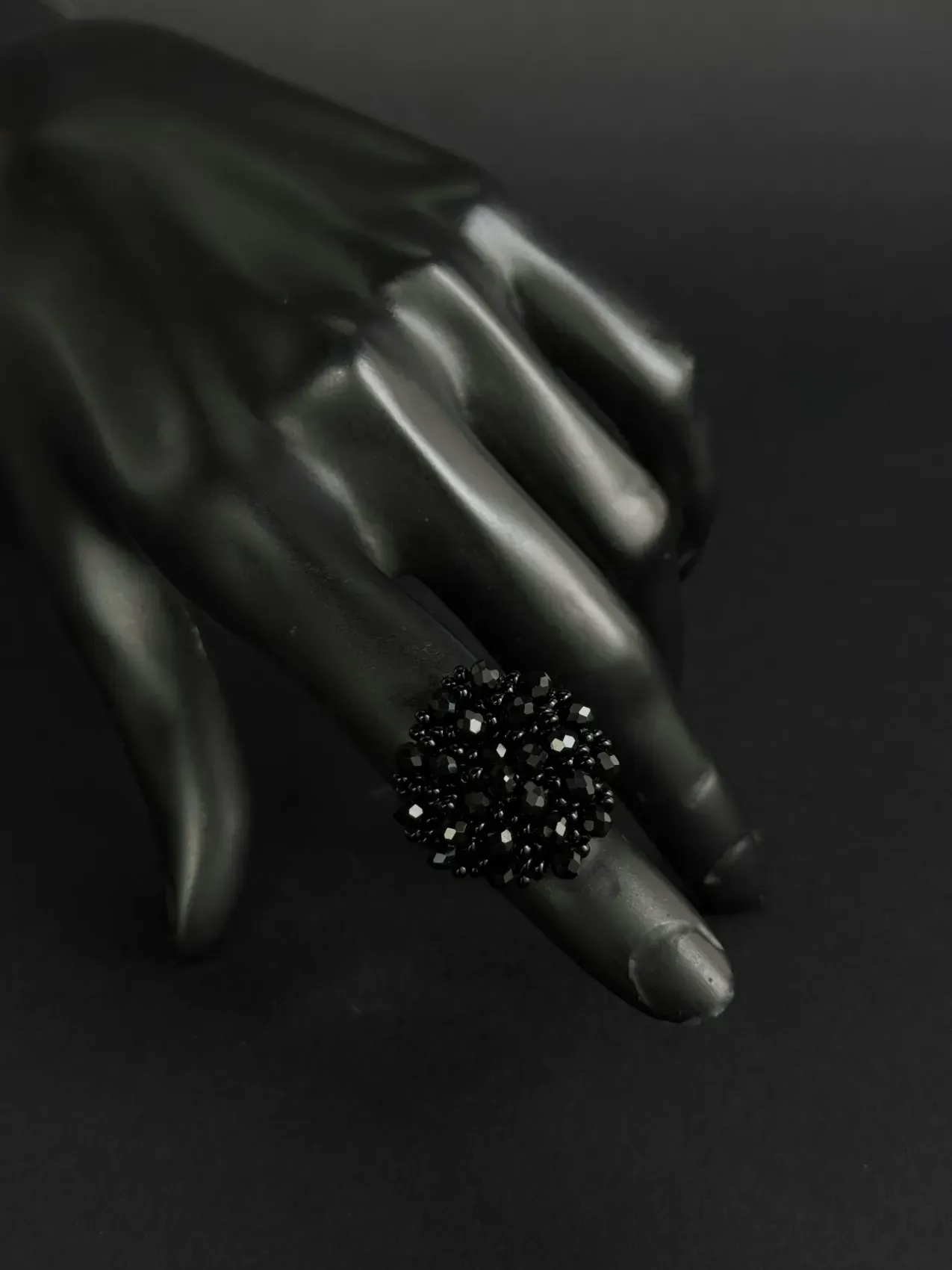 Bague à vers, noire