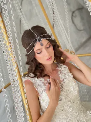 Тіка з кришталю з брошкою, графіт — photo 3
