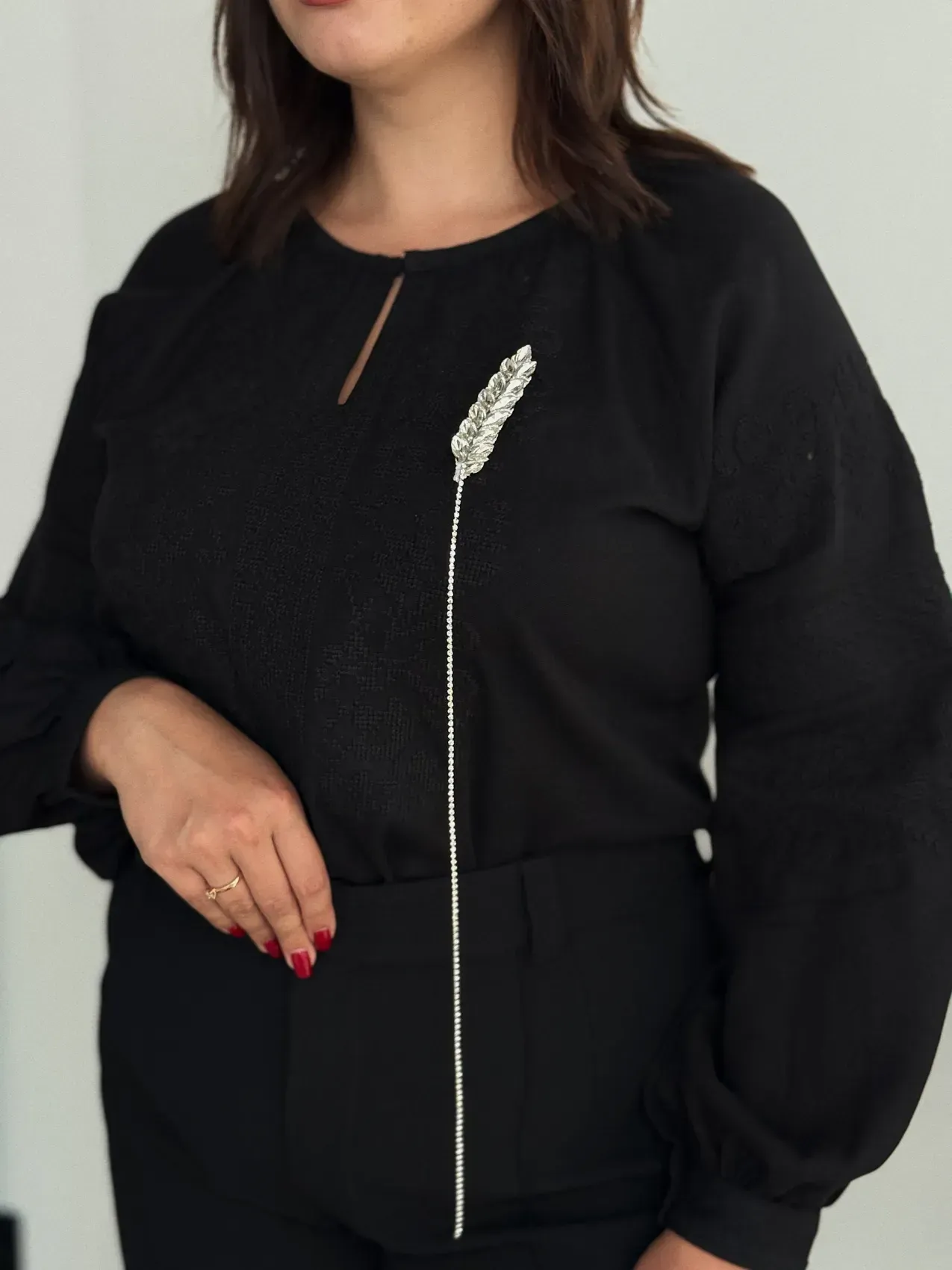 Broche « Mono-épi » avec longue chaîne, argent