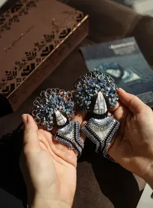 Motanka Transformer Brooch "Crystal" (mini) — Photo 5