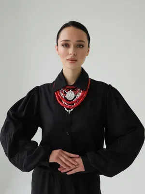 Chemise en lin brodée, noire
