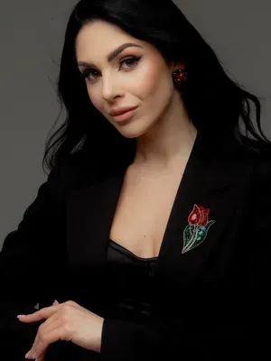 Брошка "Тюльпан", червона