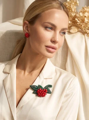 Set Brooch + Earrings "Viburnum"