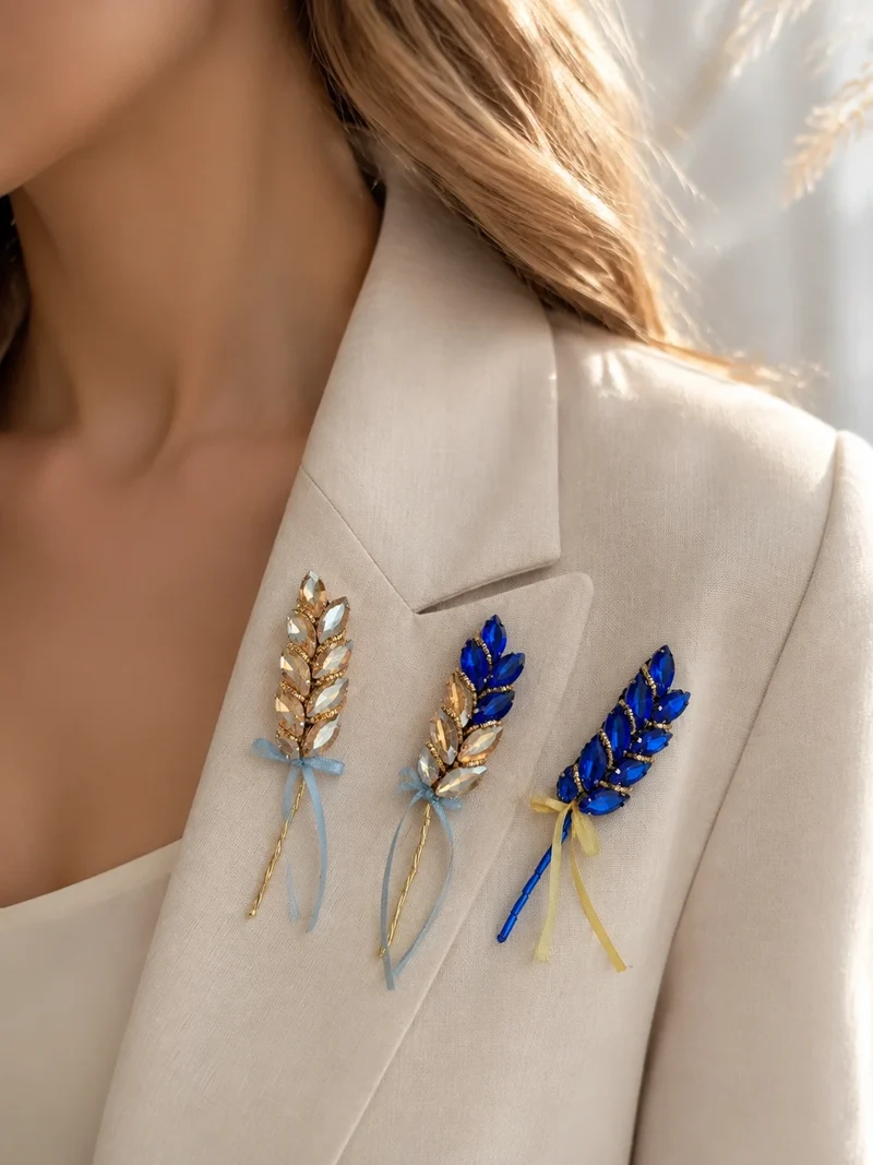 Set of Three Brooches "Single Wheat Spike" with ribbon