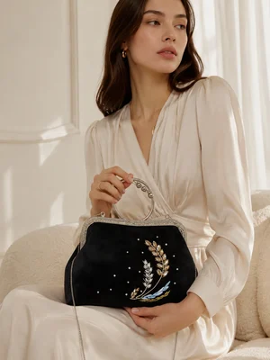 Sac en velours "Épis jaune-bleu avec rubans de soie" noir, grande